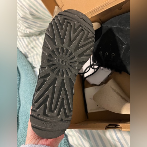 Ugg Classic Femme Lace Bootie Wedge 7 1/2 - Picture 4 of 4